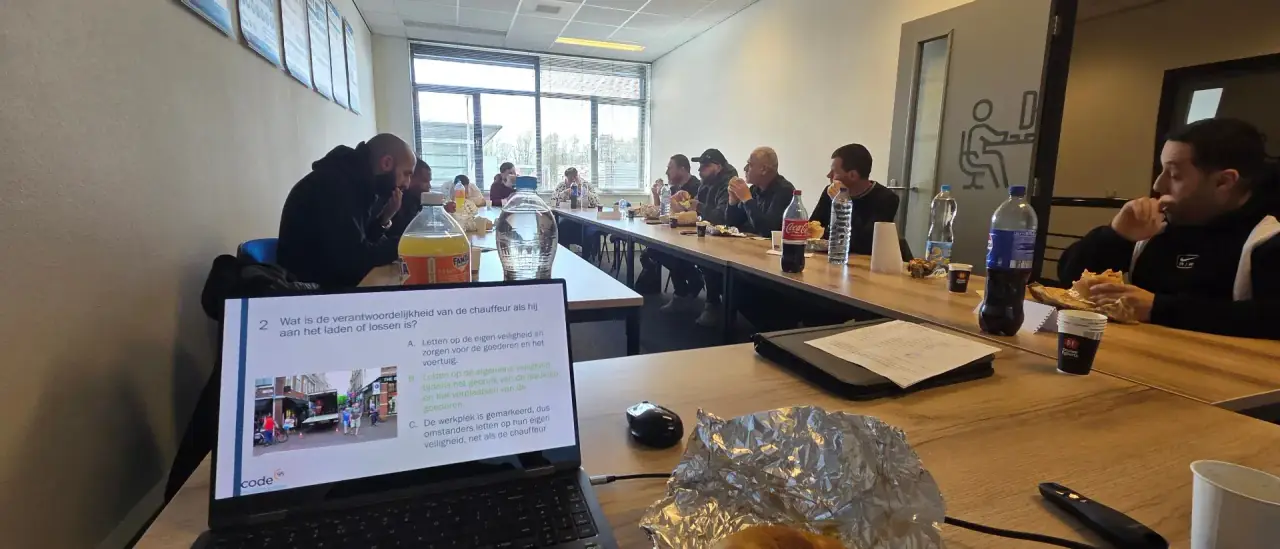 Afbeelding bij het blogartikel: Een gezellige cursusdag bij ProCode95: samen eten, leren en lachen